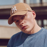 beige foncé (modèle masculin Justin Mappex)