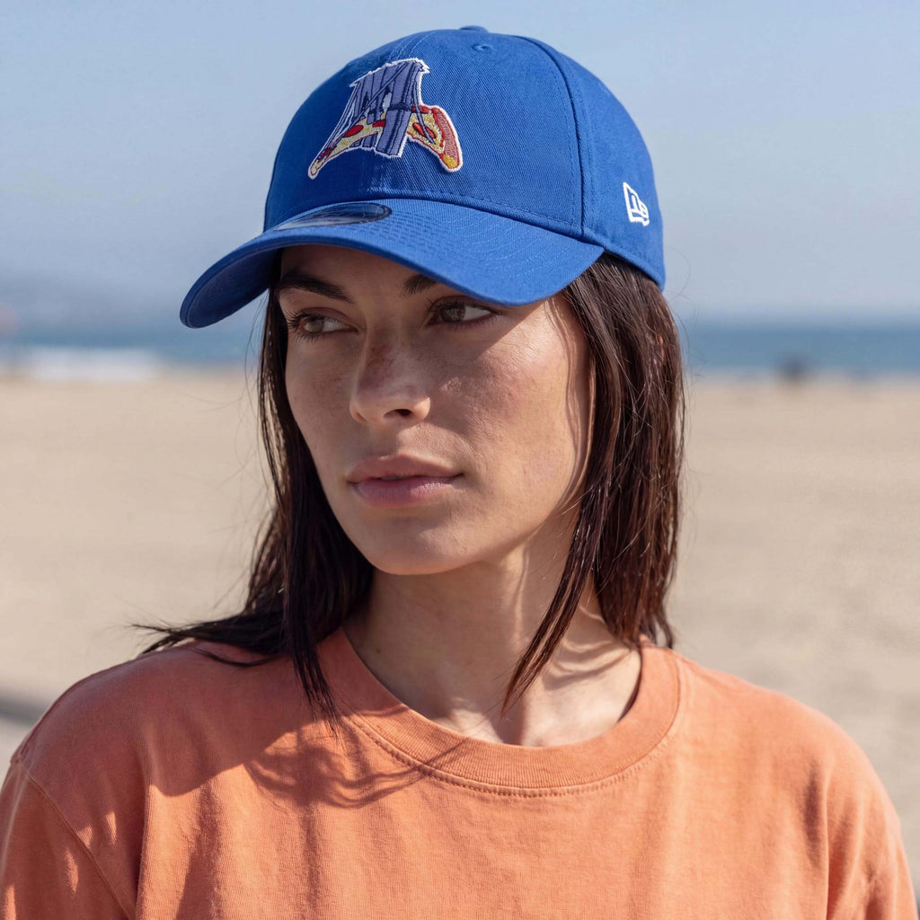 blue (female model Hazel Bourne)