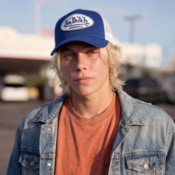 blau-weiß (male-model Serge Alvarez)