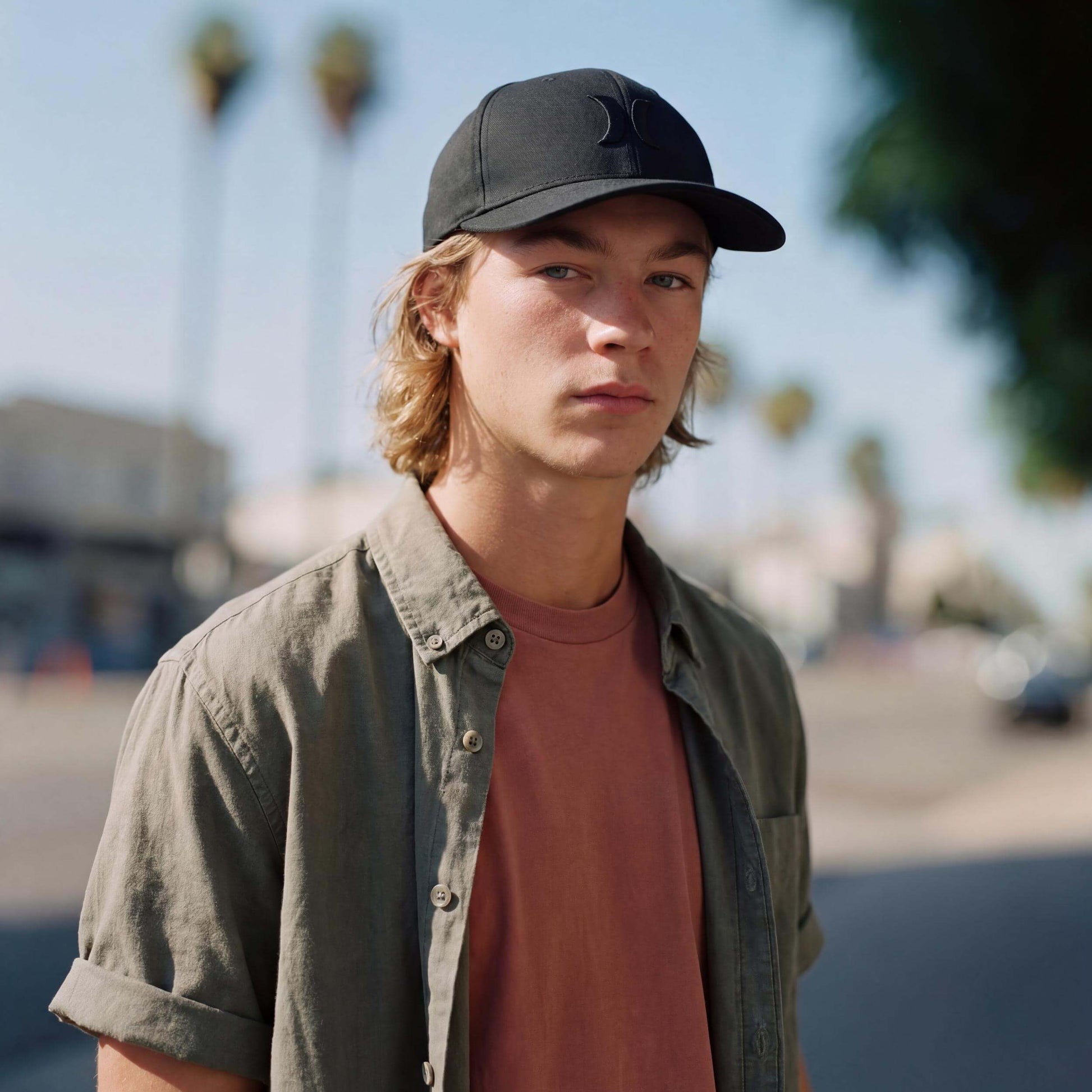 schwarz-schwarz (male-model Oswald Bloom)