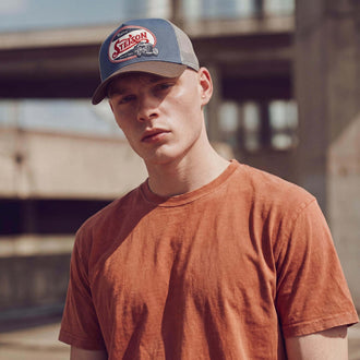 bruin-blauw (mannelijk model Justin Mappex)