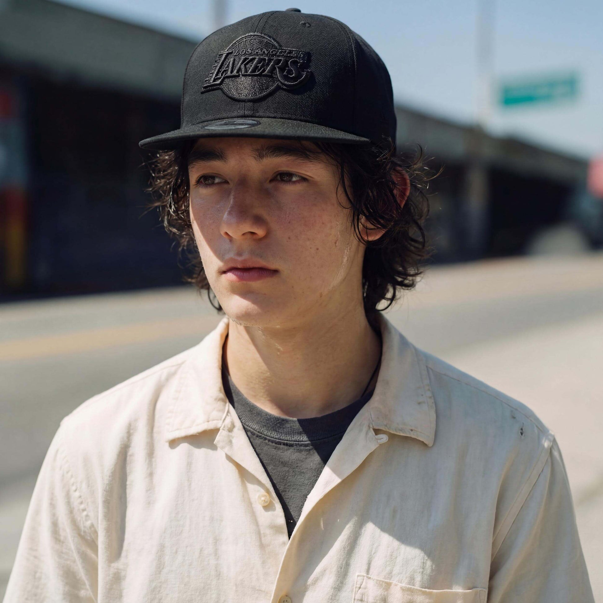 schwarz-schwarz (male-model James Lavender)