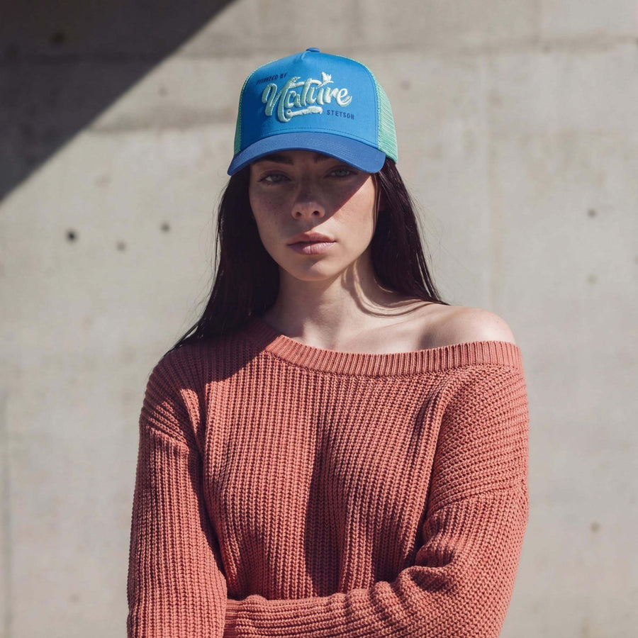 blue (female model Annabel Oharra)