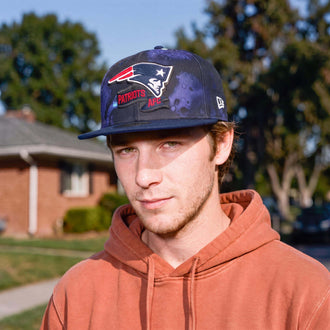 dunkelblau (male-model)