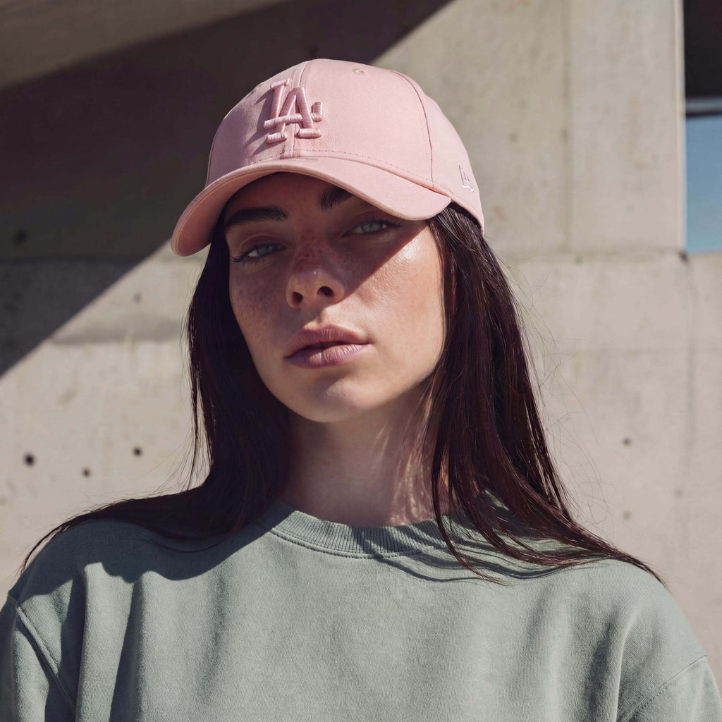 rosa (female-model Sandra Smith)