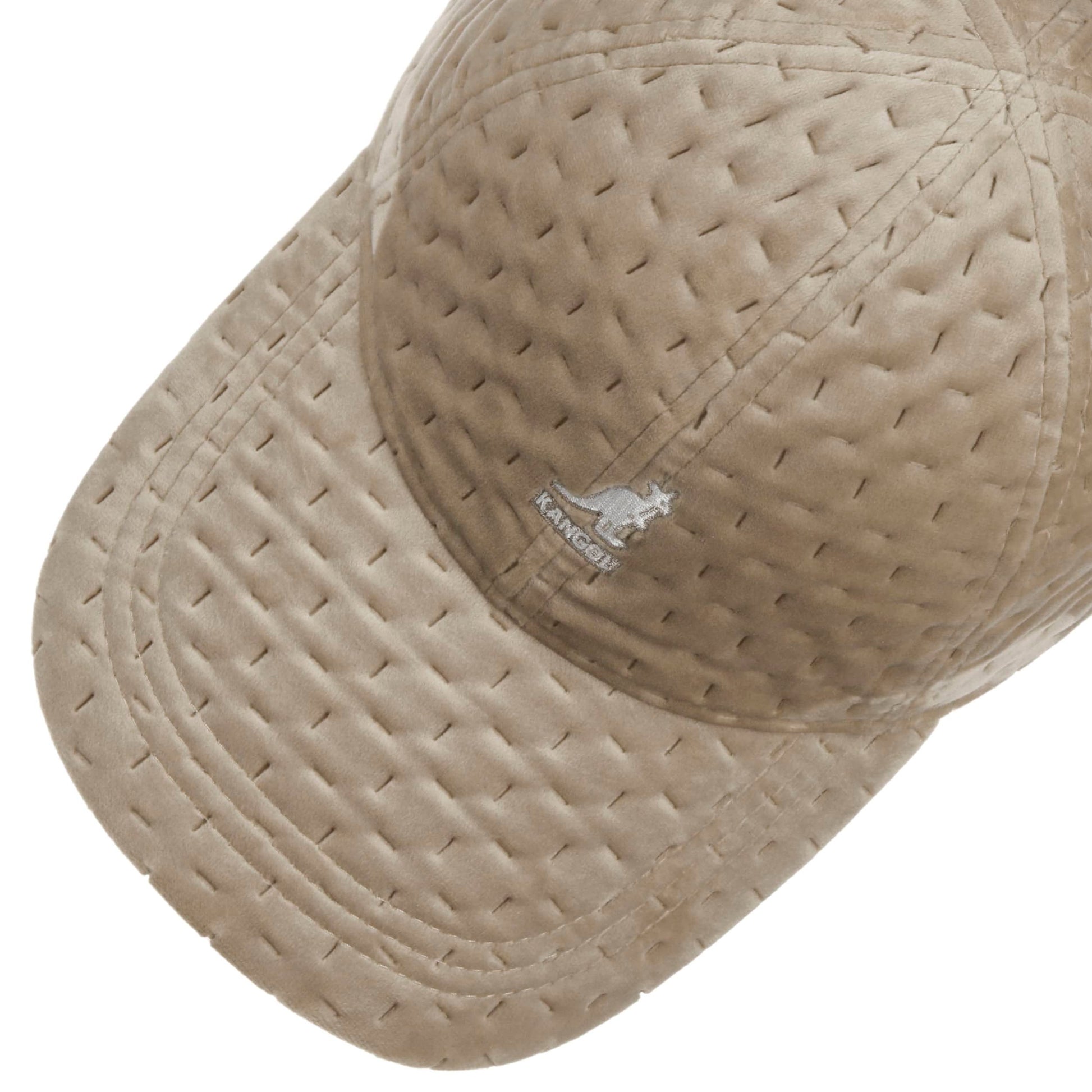 hellbeige