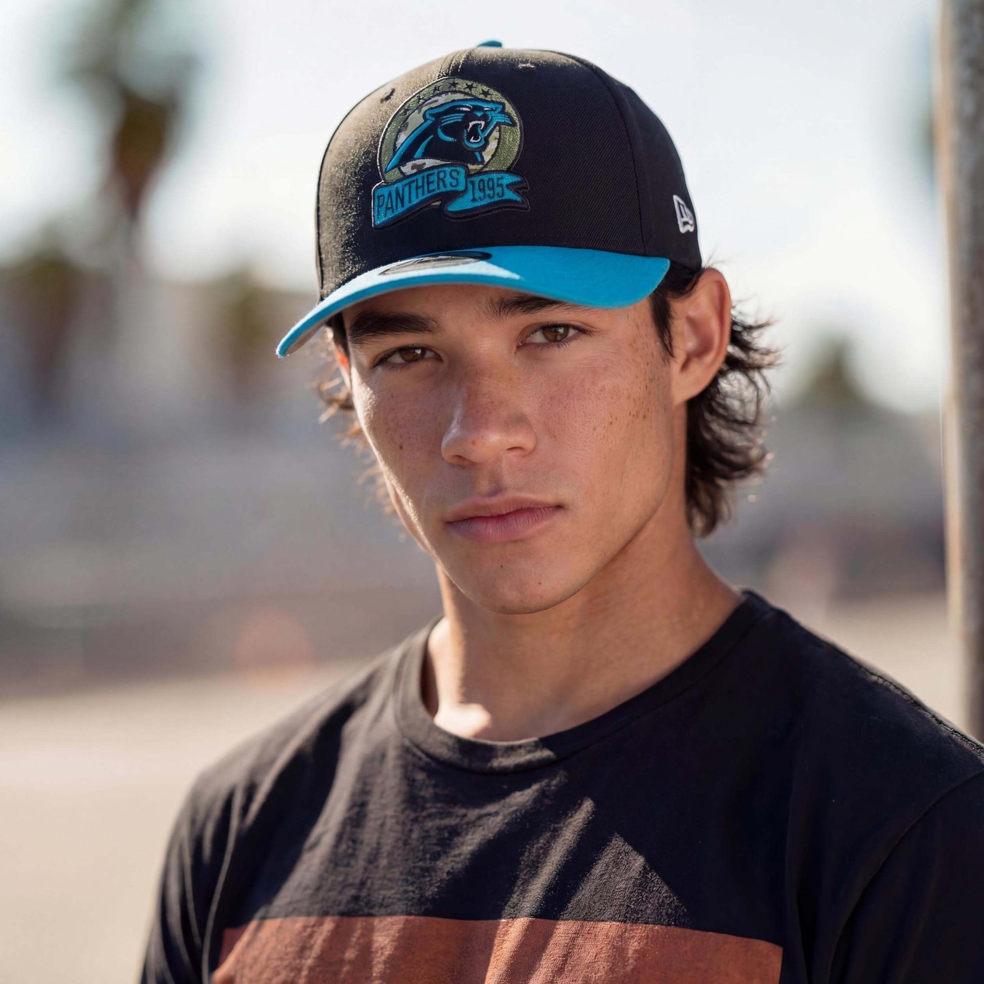 schwarz (male-model James Lavender)