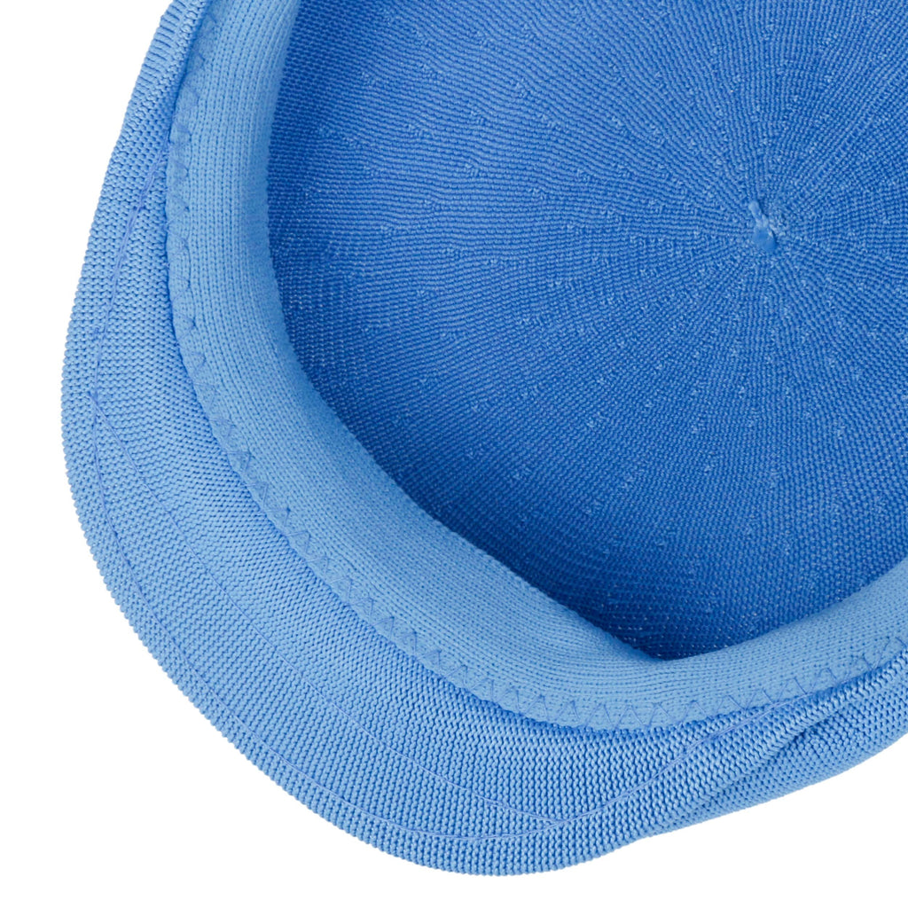 hellblau