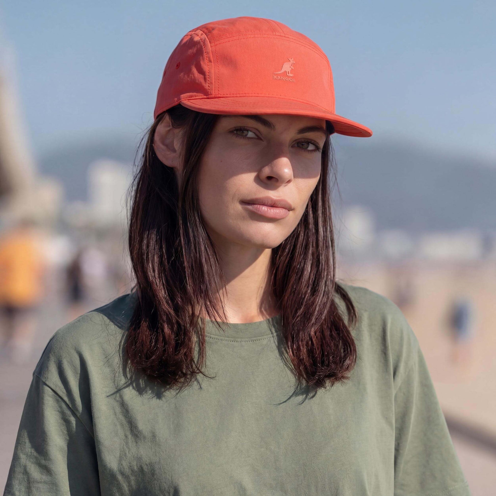 koralle (female-model Alexis Newman)