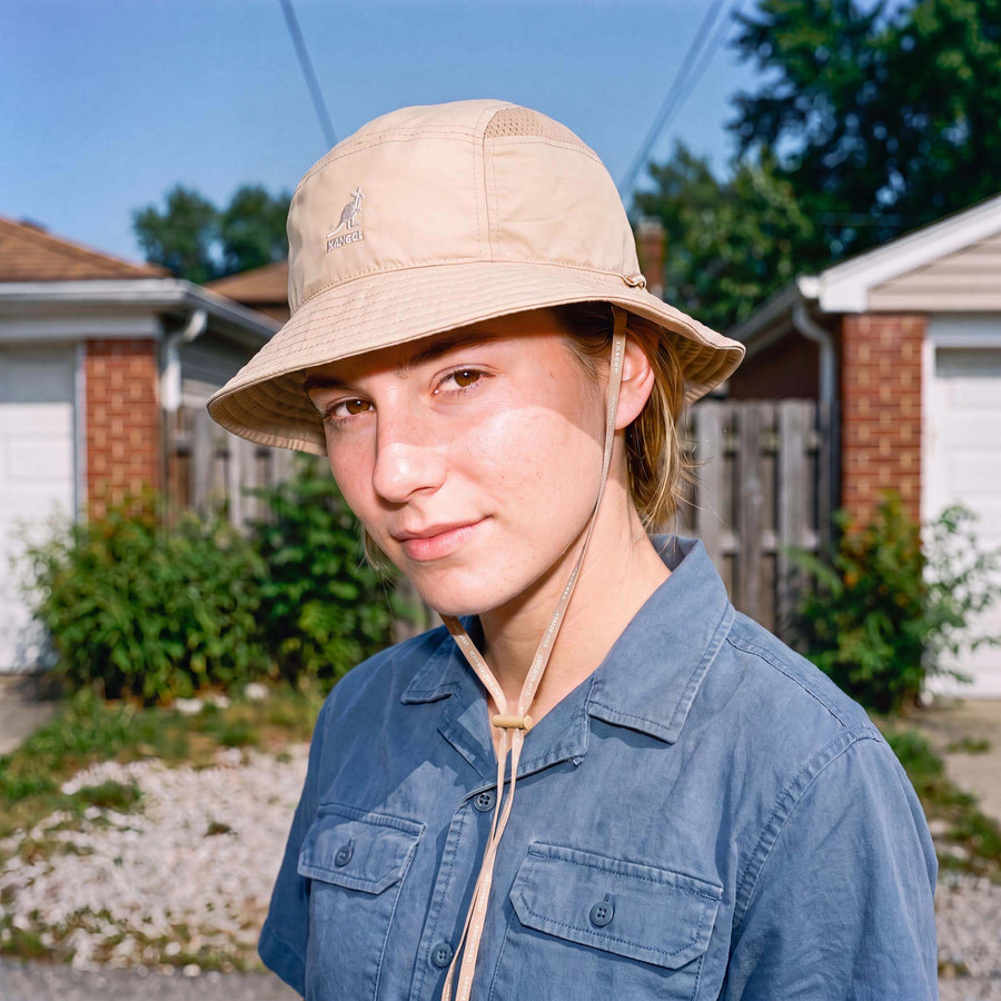 beige (female-model)