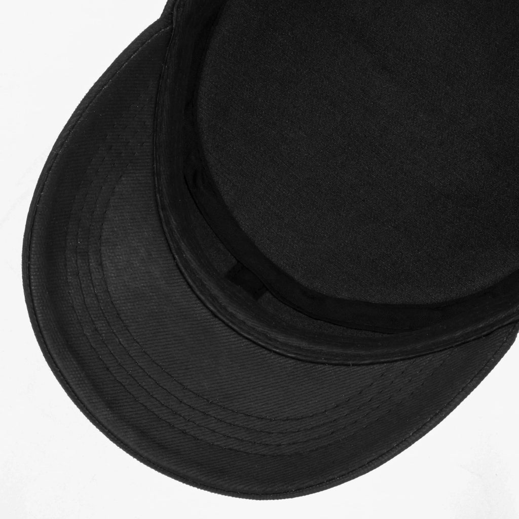 schwarz