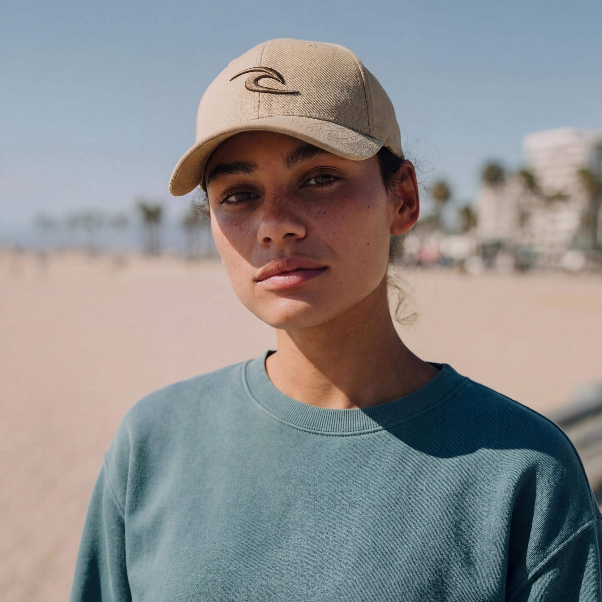 beige (female-model Natalie Polino)