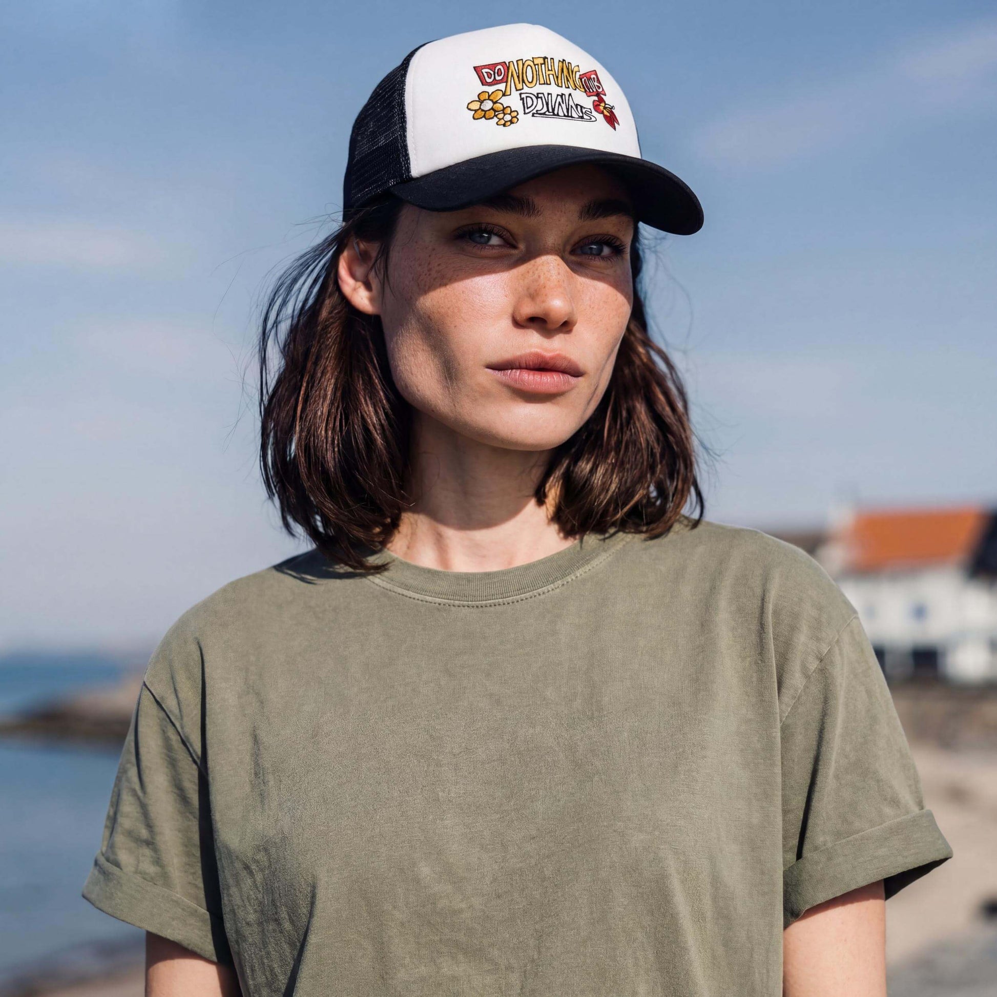 weiß-schwarz (female-model Hazel Bourne)