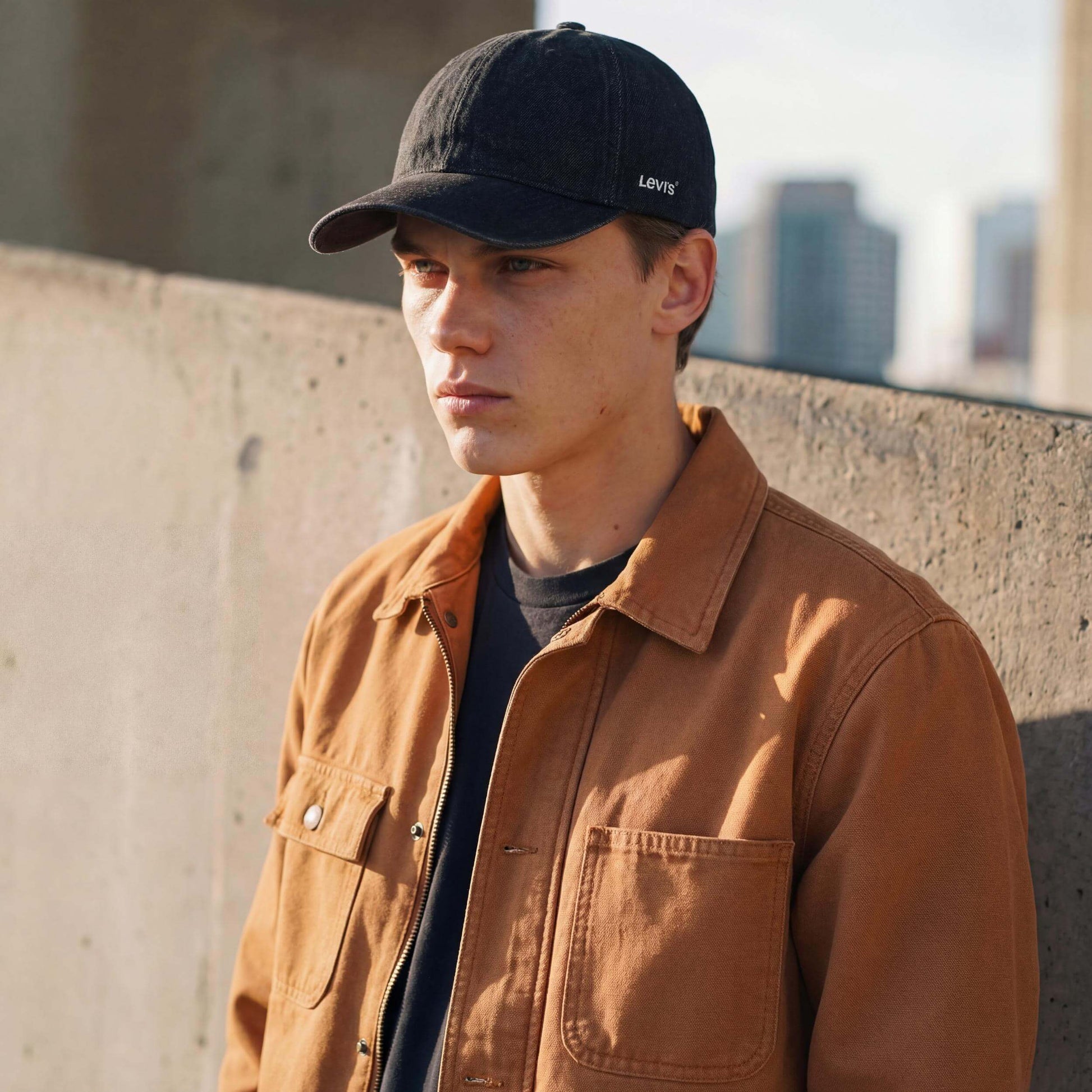 schwarz (male-model Serge Alvarez)