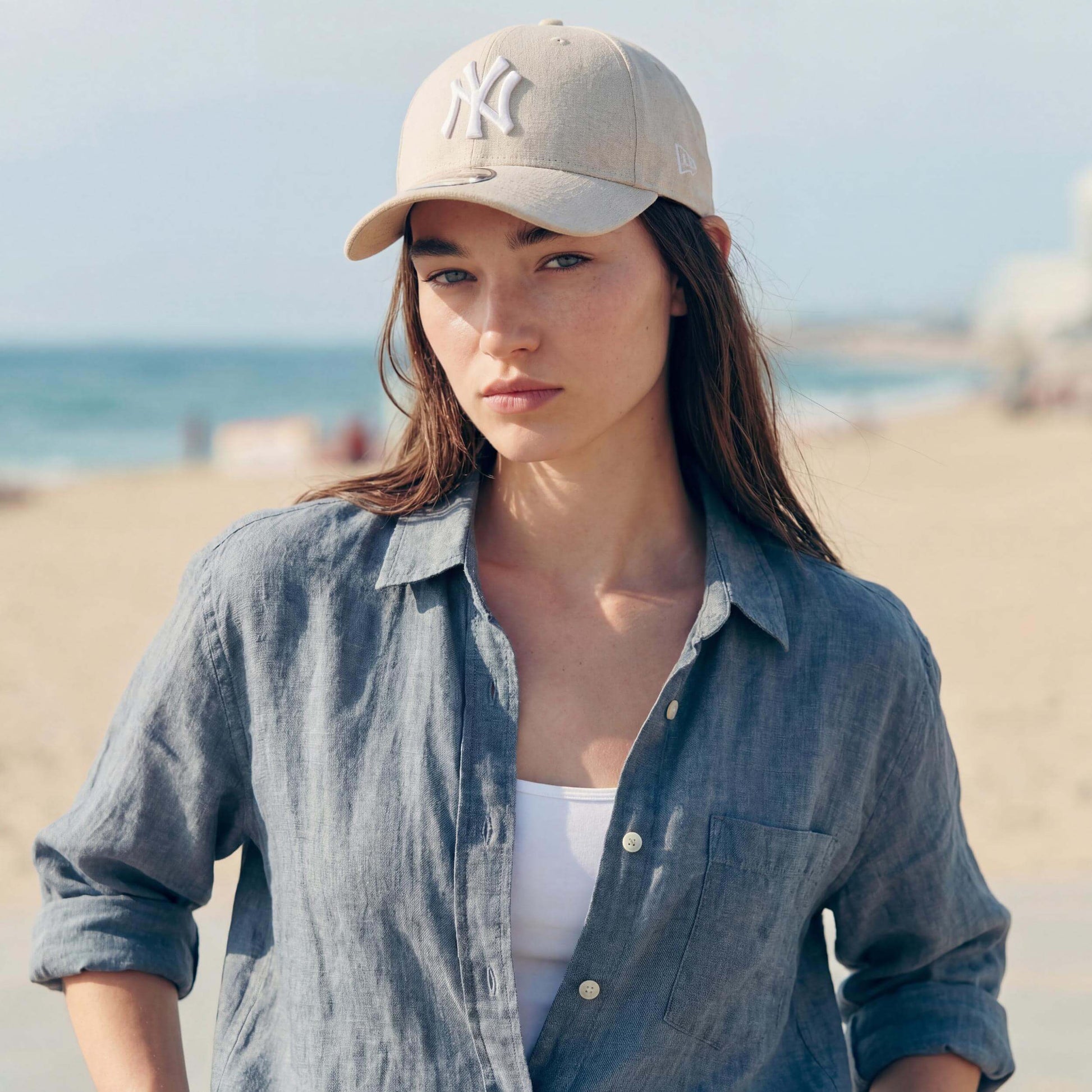 beige (female-model Sabrina Sanchez)