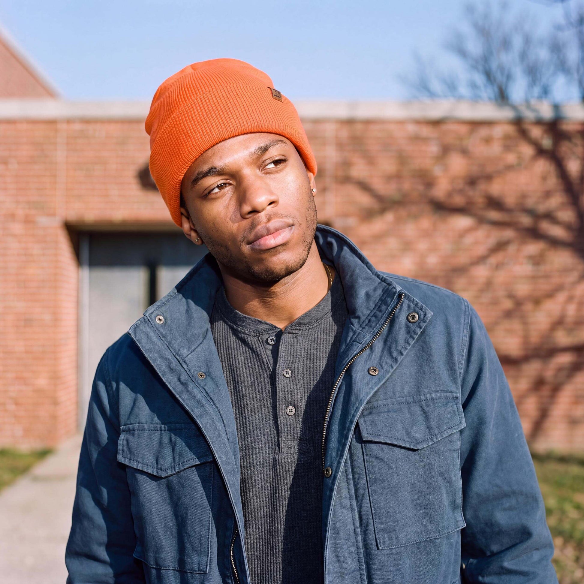orange (male-model)
