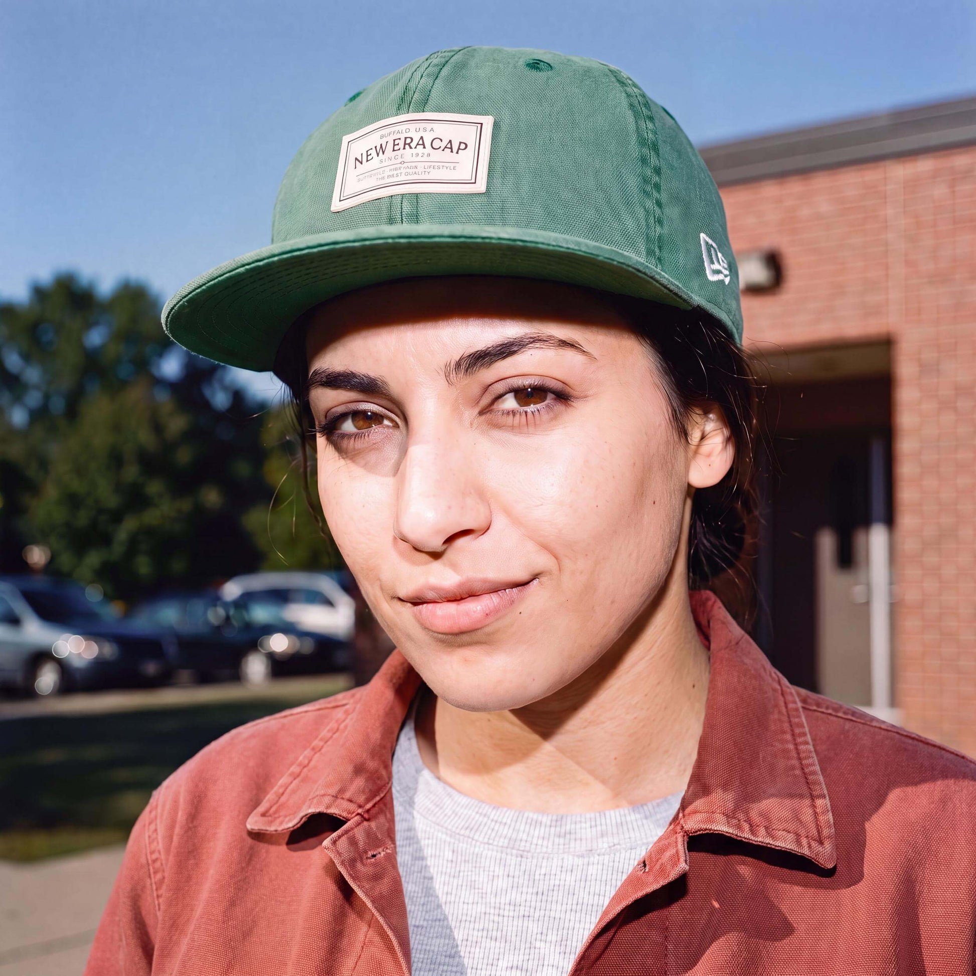 grün (female-model)