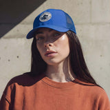 blue (female model Jessica Paulic)
