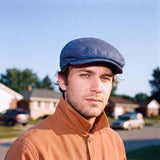blau-weiß (male-model)