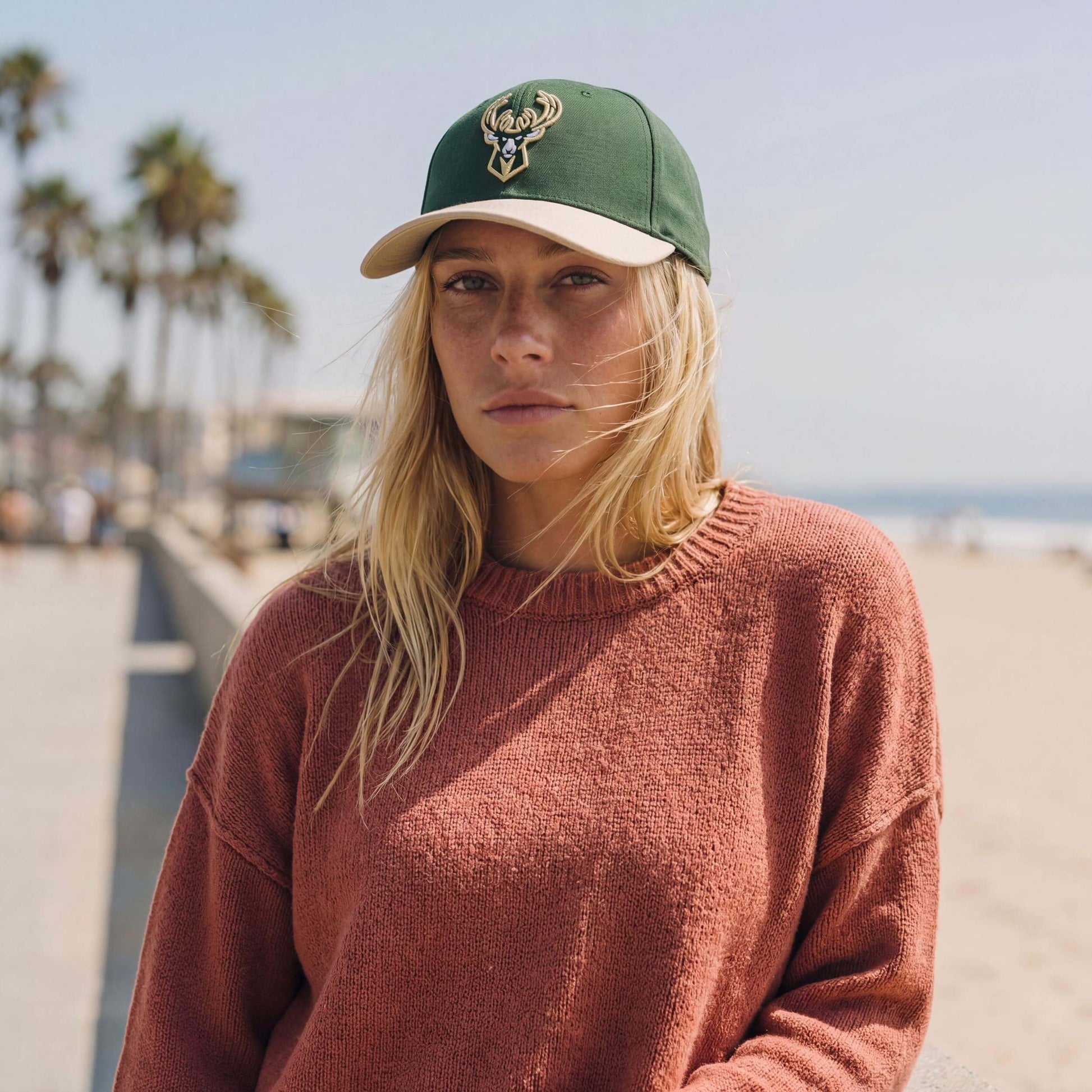 grün (female-model Alexis Newman)