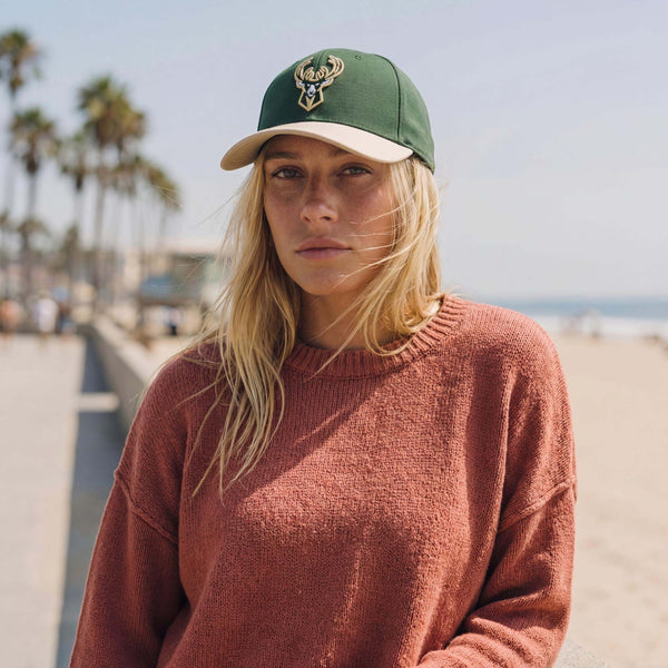 grün (female-model Alexis Newman)