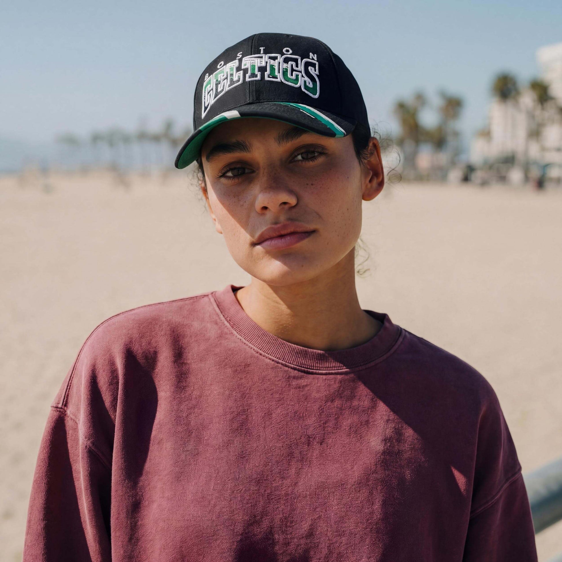 schwarz (female-model Sandra Smith)