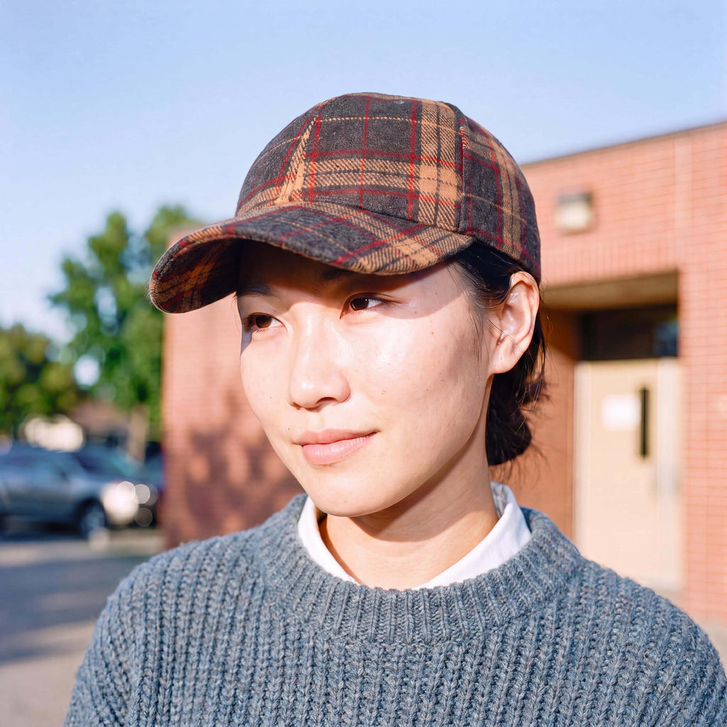 grau (female-model)
