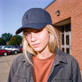 dunkelblau (female-model)