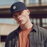 dunkelblau (male-model Justin Mappex)