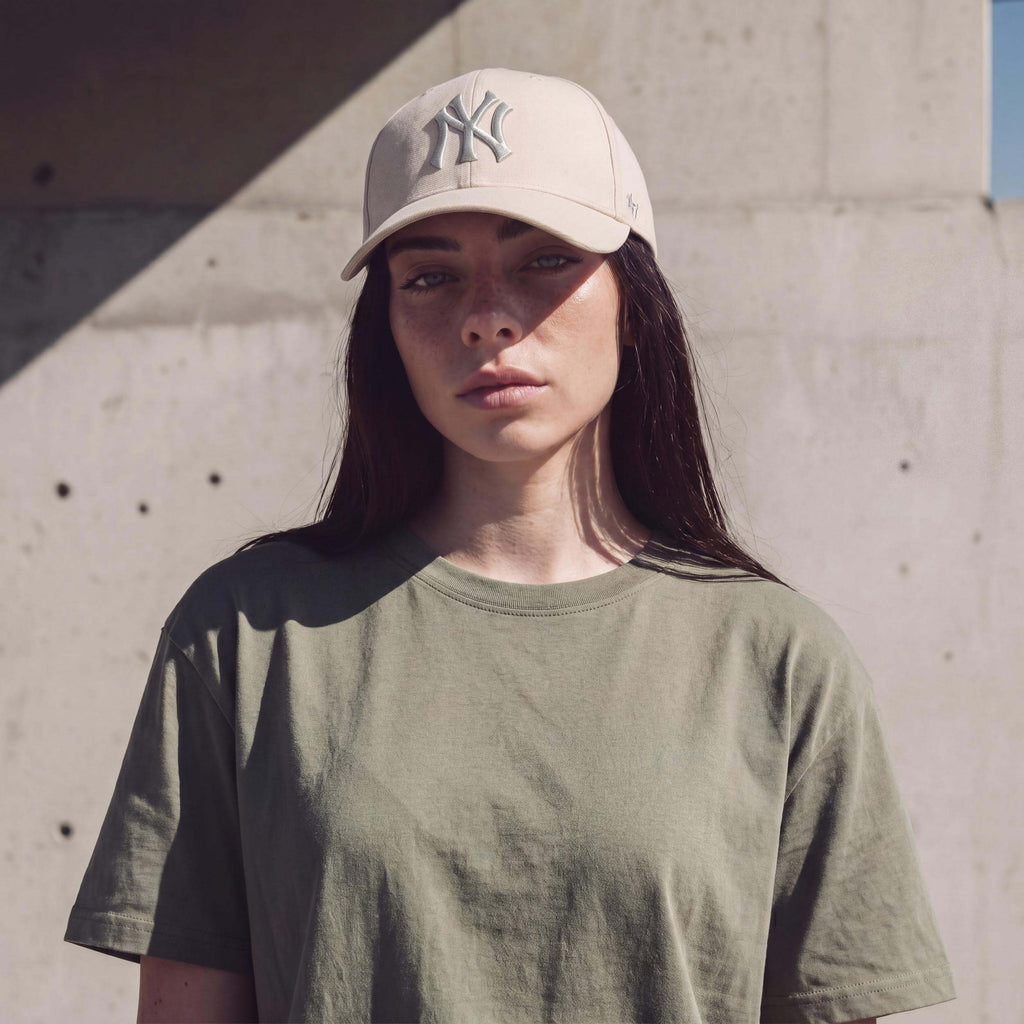beige-grün (female-model)