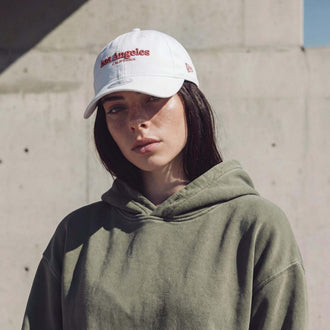 wit (vrouwelijk model Jessica Paulic)