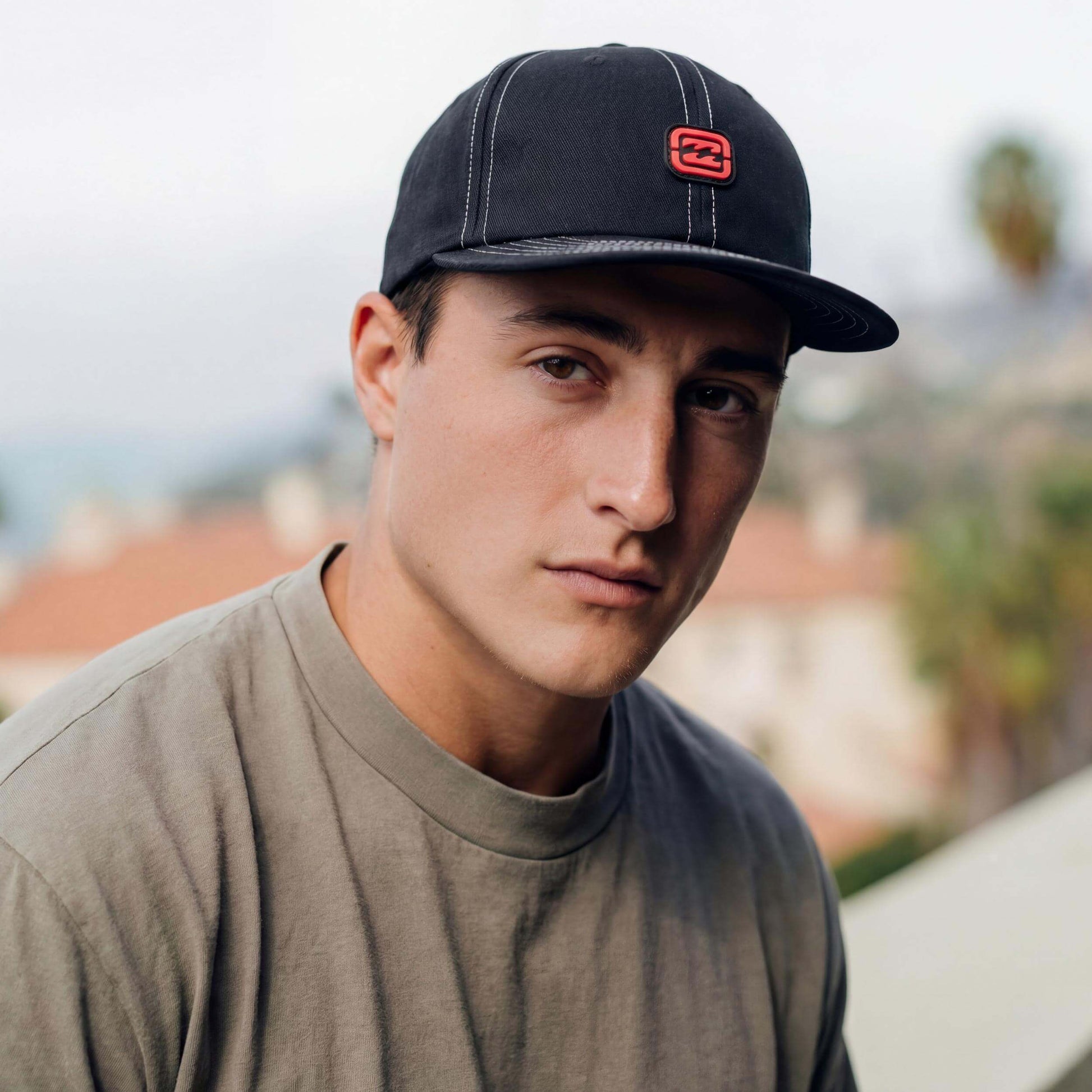 schwarz (male-model Serge Alvarez)