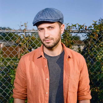 blau (male-model)