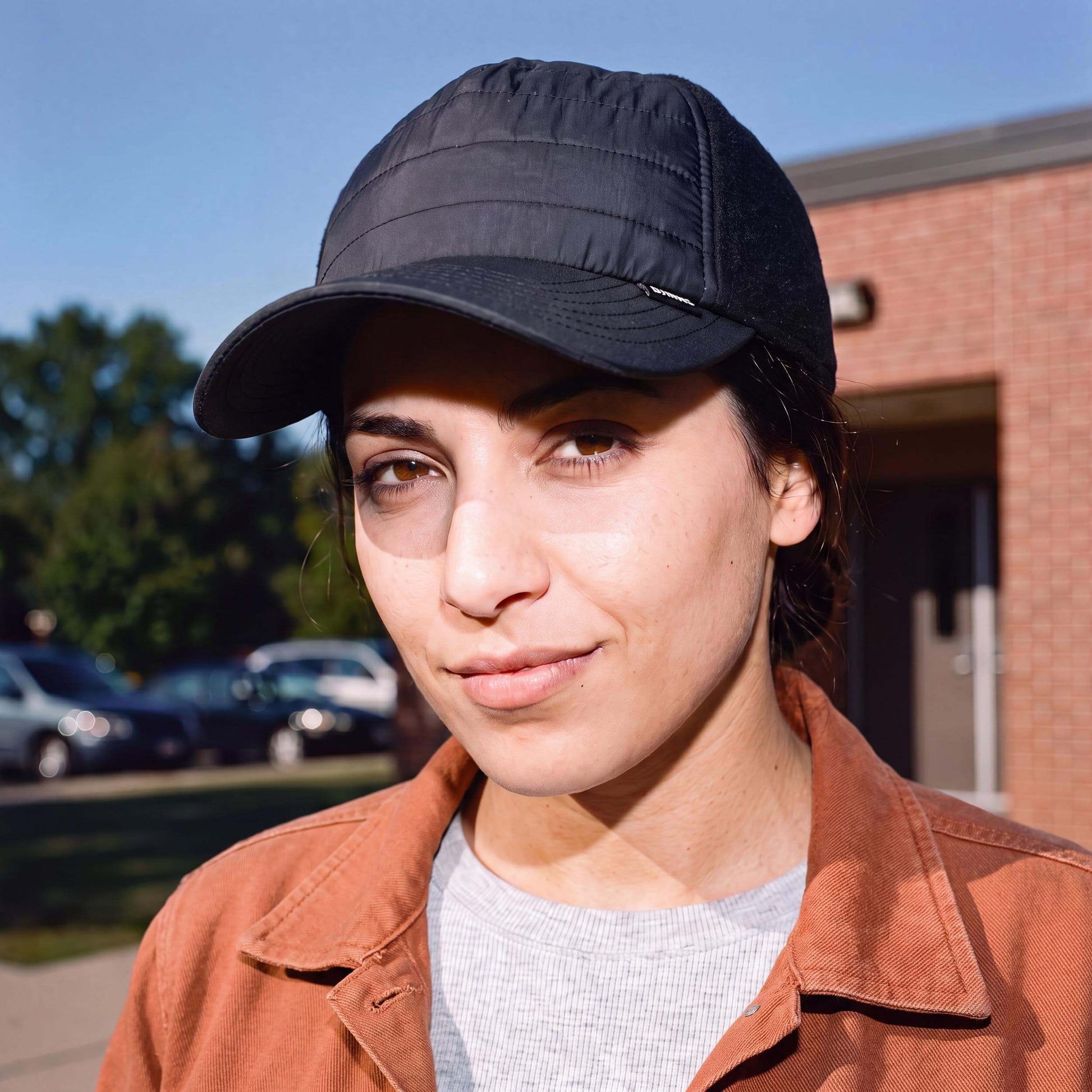schwarz (female-model)