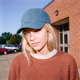 blau (female-model)