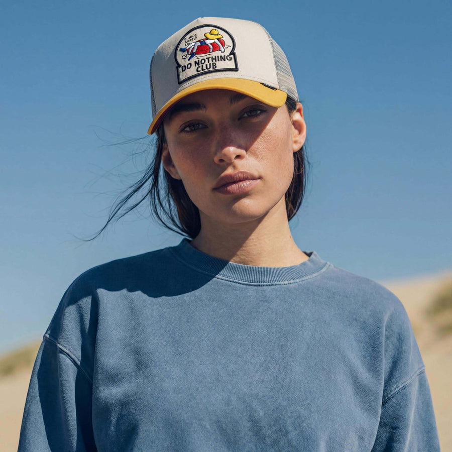 grey-yellow (female model Ricci Amber)