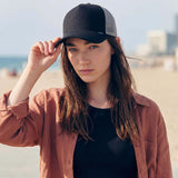 schwarz (female-model)