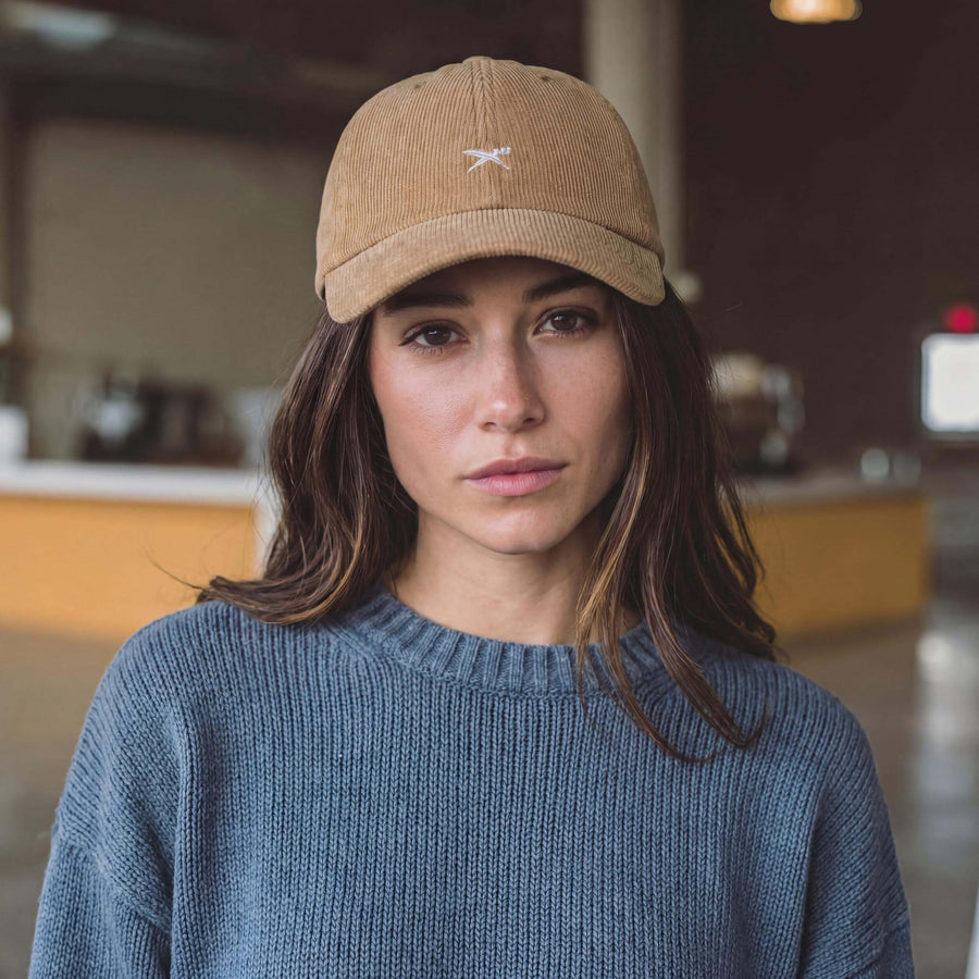 beige (female-model Alexis Newman)