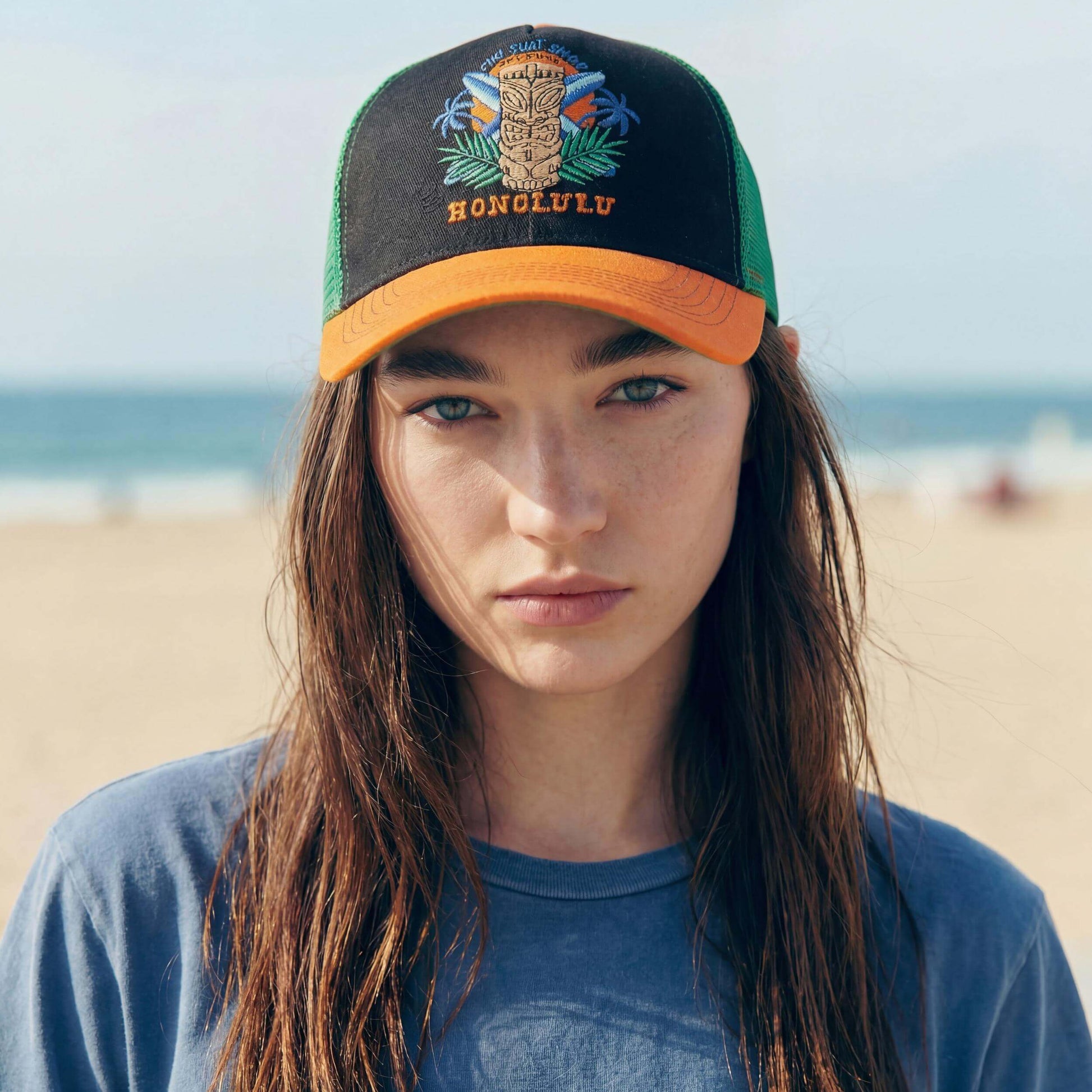 schwarz-orange (female-model Annabel Oharra)