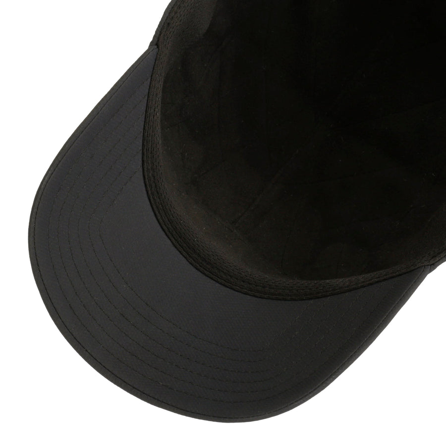 schwarz