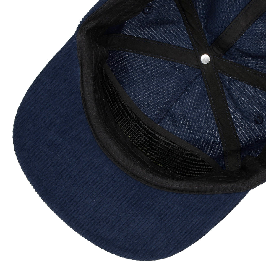 bleu foncé
