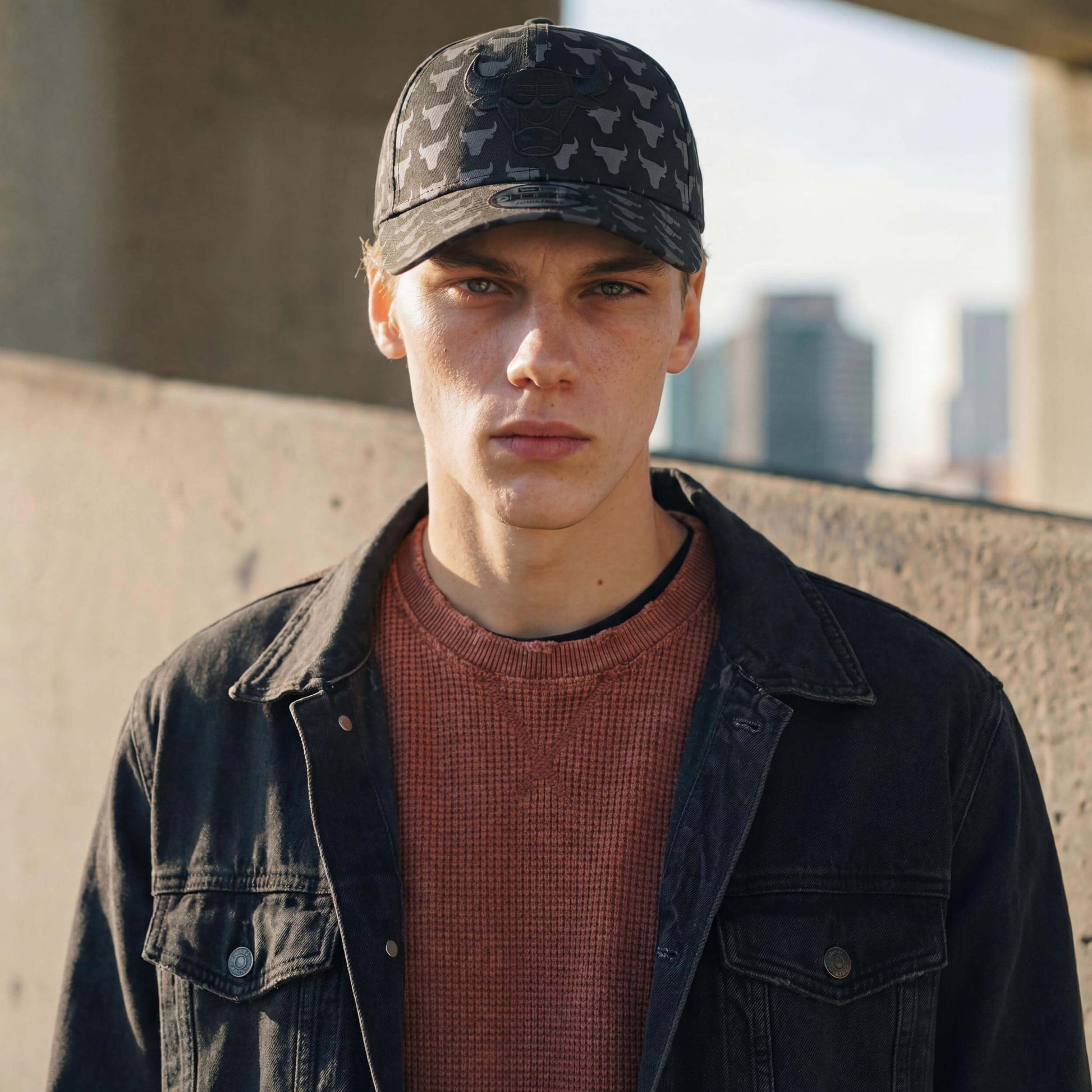 schwarz (male-model Carl Sanchez)