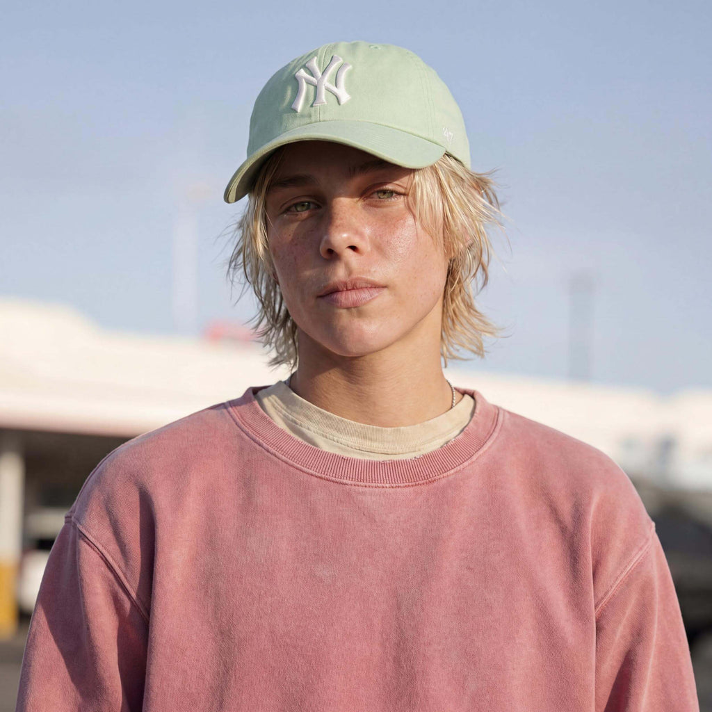mint (male-model James Lavender)