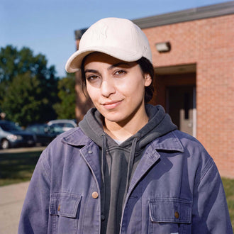 cremeweiß (female-model)