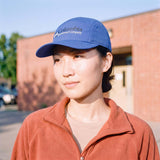 blau (female-model)