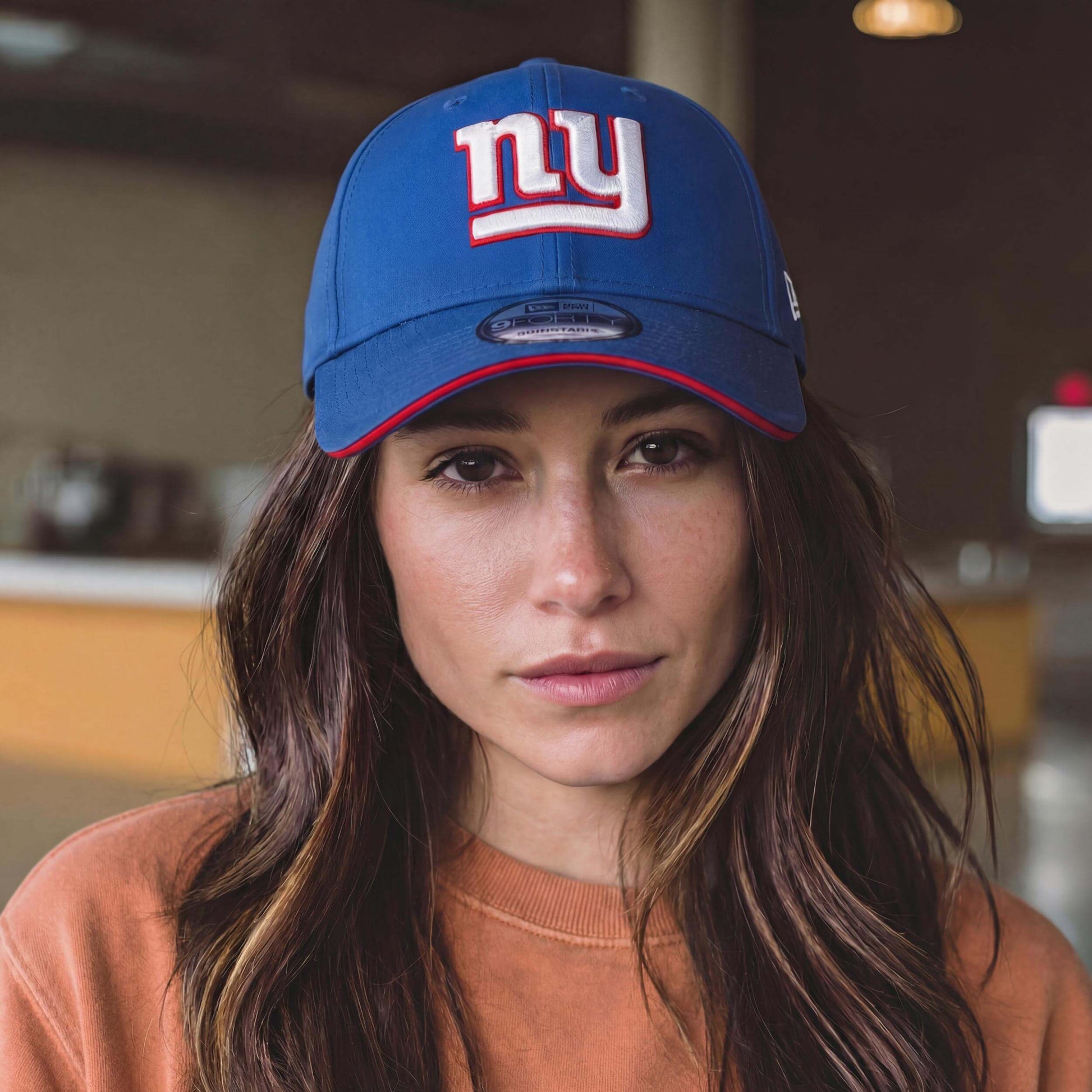 dunkelblau (female-model Sandra Smith)