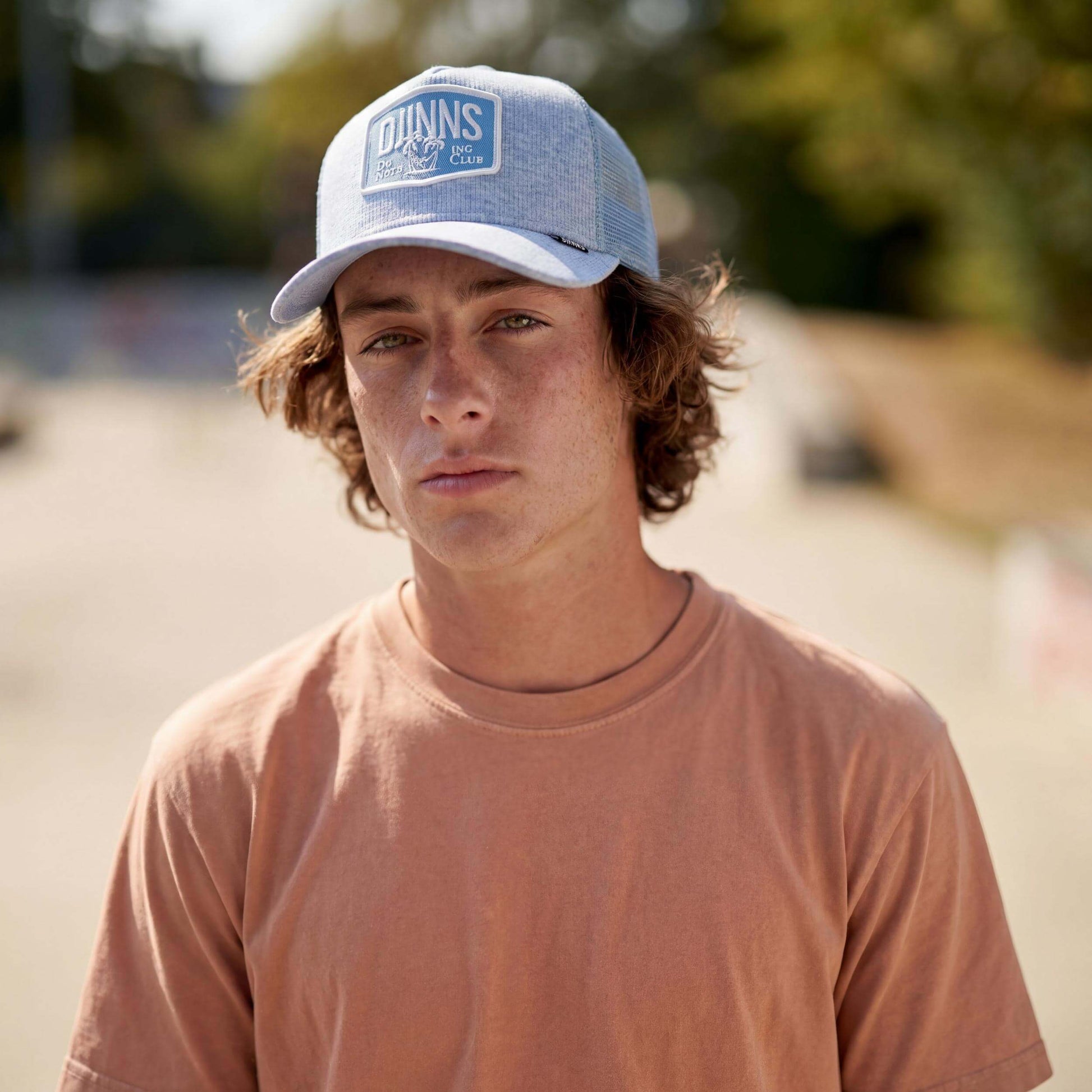 hellblau (male-model Jimmy Mcneal)