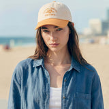 cremeweiß (female-model Hazel Bourne)