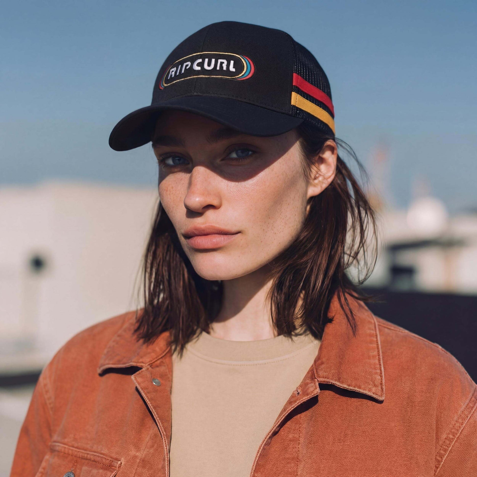 schwarz (female-model Nicole Capman)