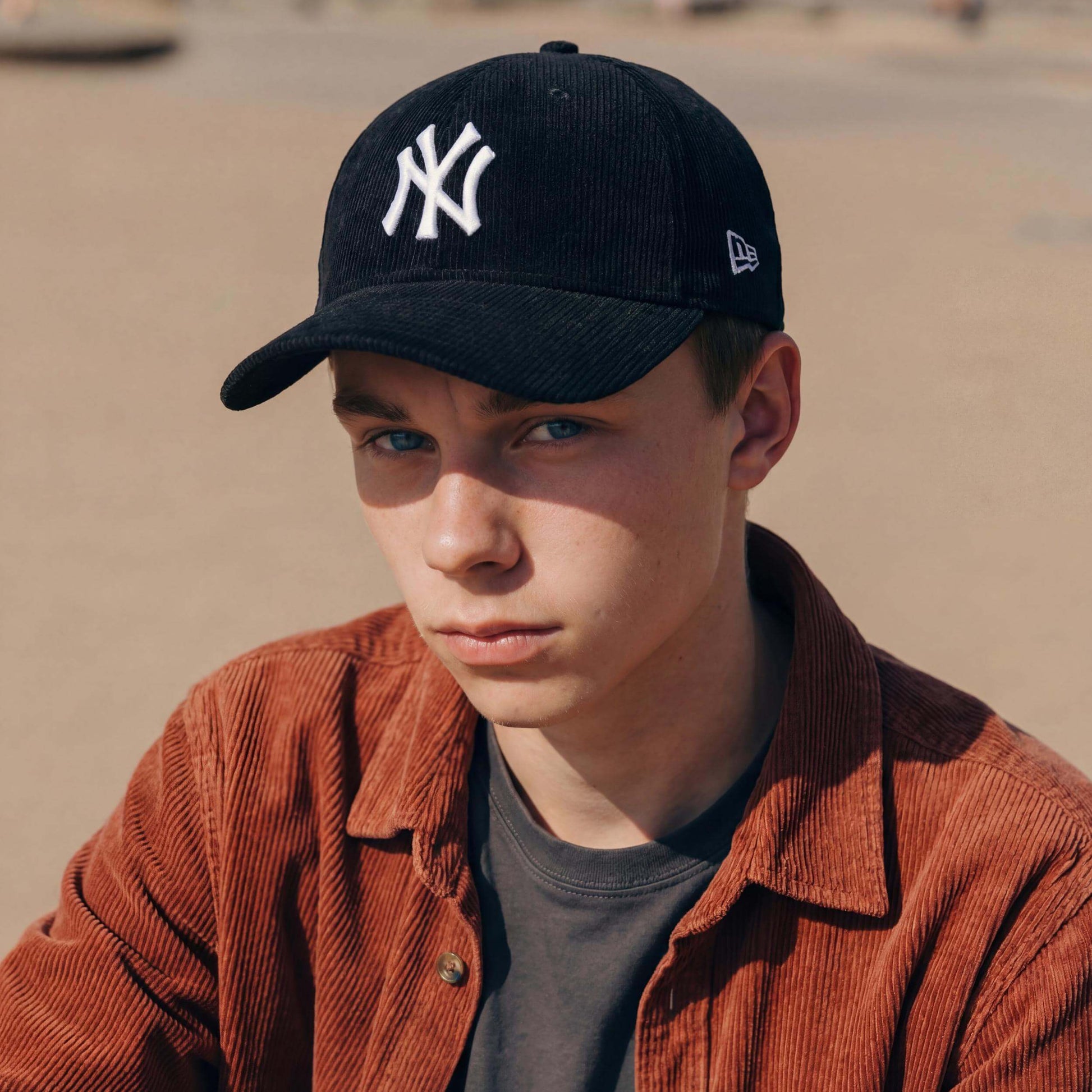 schwarz (male-model Mike Anderson)